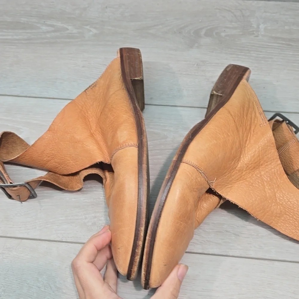 Free People Women Criss Cross Leather Hobo Boho Slip On Shoes Sz 40/9